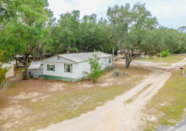 Photo 3 of Sale Pending at 21220 E Highway 316, Fort Mc Coy, FL 32134 | MLS# OM723981 | Listing updated on 2026-09-16
