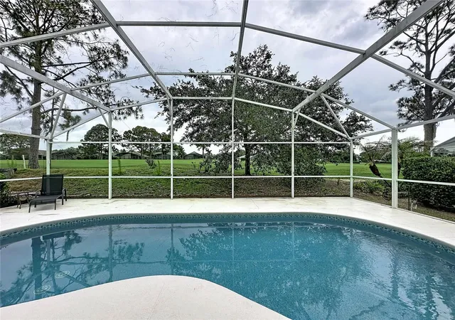 Photo 3 of Single family home for sale at 1529 Gulf Vue Dr, Haines City, FL 33844 | MLS# K4903469 | Listing updated on 2026-09-16