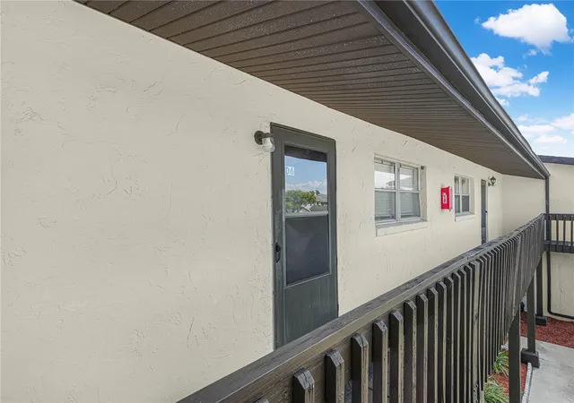 Photo 3 of Sale Pending at 900 Ave Z Se #D6, Winter Haven, FL 33880 | MLS# P4938685 | Listing updated on 2026-09-09
