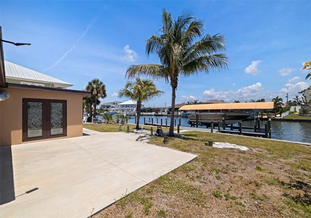 Photo 1 of Single family home for sale at 5108 Commonwealth Rd, Palmetto, FL 34221 | MLS# TB8507390 | Listing updated on 2026-10-06