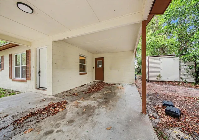 Photo 2 of Single family home for sale at 2318 Jobbins Dr, Leesburg, FL 34748 | MLS# O6407034 | Listing updated on 2026-10-15