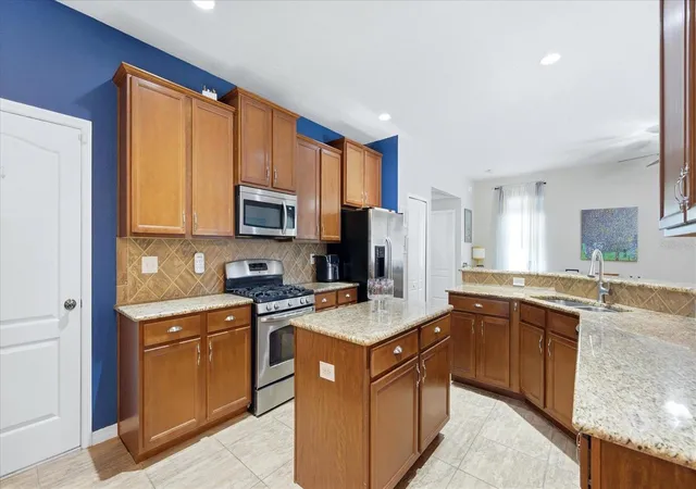 Photo 3 of Single family home for sale at 5666 Aaron Ct, Sarasota, FL 34232 | MLS# A4693628 | Listing updated on 2026-09-26