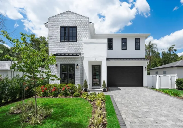 Photo 1 of Sale Pending at 113 W Evans St, Orlando, FL 32804 | MLS# O6408239 | Listing updated on 2026-10-08