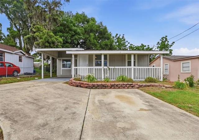 Photo 1 of Single family home for sale at 6033 W Amelia St, Orlando, FL 32835 | MLS# O6408294 | Listing updated on 2026-10-02