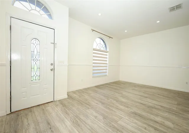 Photo 2 of Single family home for sale at 9345 Monterey Bay Dr, Orlando, FL 32832 | MLS# O6408356 | Listing updated on 2026-09-09