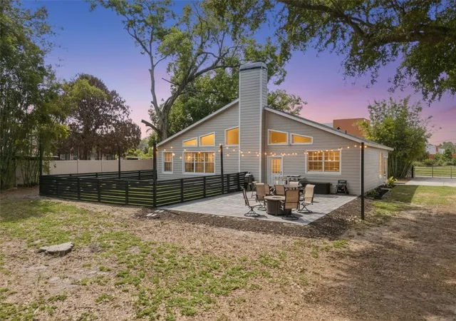 Photo 2 of Single family home for sale at 1825 Demastus Ln, Ocoee, FL 34761 | MLS# O6408592 | Listing updated on 2026-09-17