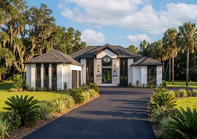 Photo 1 of Single family home for sale at 3654 Hidden River Ln, Tavares, FL 32778 | MLS# S5150154 | Listing updated on 2026-09-24