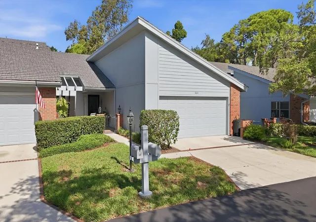 Condo for sale at 2644 Moss Oak Dr #47, Sarasota, FL 34231 | MLS# A4694071 | Listing updated on 2026-09-16
