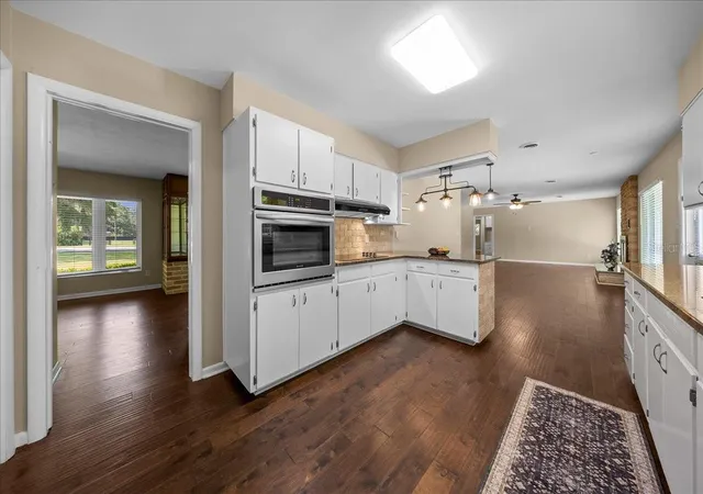 Photo 3 of Single family home for sale at 2333 E Fort King St, Ocala, FL 34471 | MLS# OM724936 | Listing updated on 2026-09-18