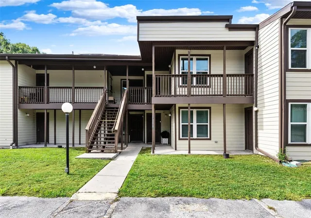 Photo 2 of Condo for sale at 23202 Sandalwood Dr #202, Wildwood, FL 34785 | MLS# G5112607 | Listing updated on 2026-09-30