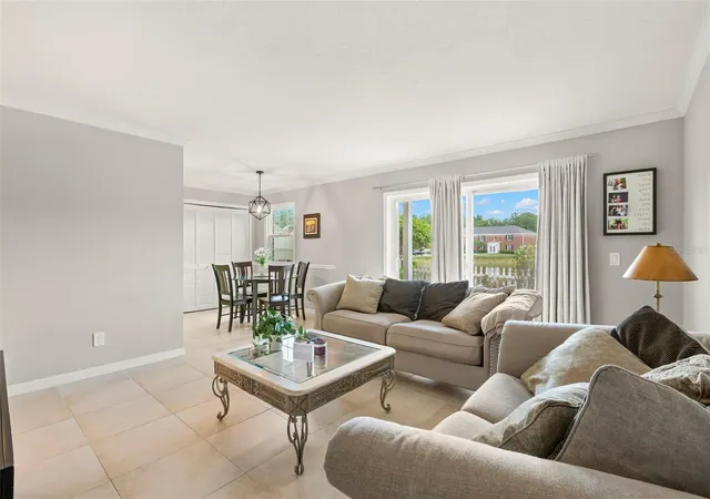 Listing Photo 4 - Condo for sale in building located at 13762 Orange Sunset Dr, TAMPA, FL 33618 - Unit #102