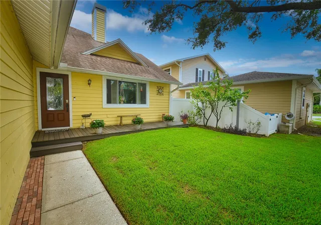 Photo 3 of Single family home for sale at 7519 Harbor View Way, Seminole, FL 33776 | MLS# TB8511450 | Listing updated on 2026-09-16