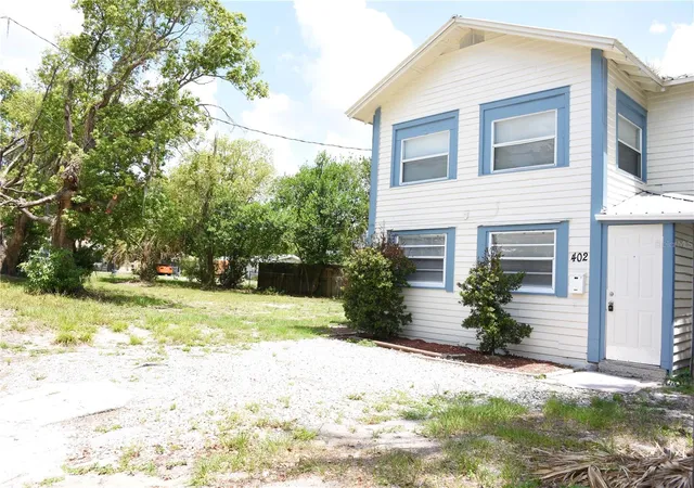 Photo 3 of Single family home for sale at 402 Lenox St, Lakeland, FL 33803 | MLS# L4962250 | Listing updated on 2026-10-05