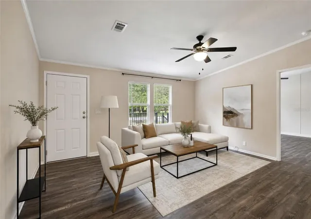 Photo 2 of Manufactured home for sale at 136 Creekwood Run, Lakeland, FL 33809 | MLS# L4962264 | Listing updated on 2026-09-17