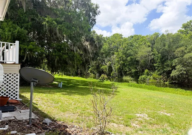 Photo 4 of Manufactured home for sale at 122 Palo Verde Dr, Leesburg, FL 34748 | MLS# R4911337 | Listing updated on 2026-09-24