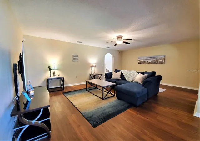 Photo 2 of Townhouse for sale at 9870 Ashburn Lake Dr, Tampa, FL 33610 | MLS# TB8513678 | Listing updated on 2026-09-08