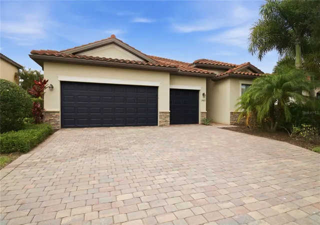 Photo 3 of Single family home for sale at 13422 Saw Palm Crk Trl, Bradenton, FL 34211 | MLS# N6144550 | Listing updated on 2026-10-02
