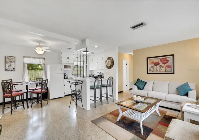 Photo 3 of Single family home for sale at 2830 Siesta Dr, Venice, FL 34293 | MLS# N6144564 | Listing updated on 2026-10-09