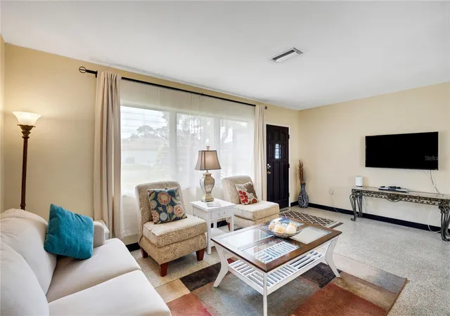 Photo 4 of Single family home for sale at 2830 Siesta Dr, Venice, FL 34293 | MLS# N6144564 | Listing updated on 2026-10-09