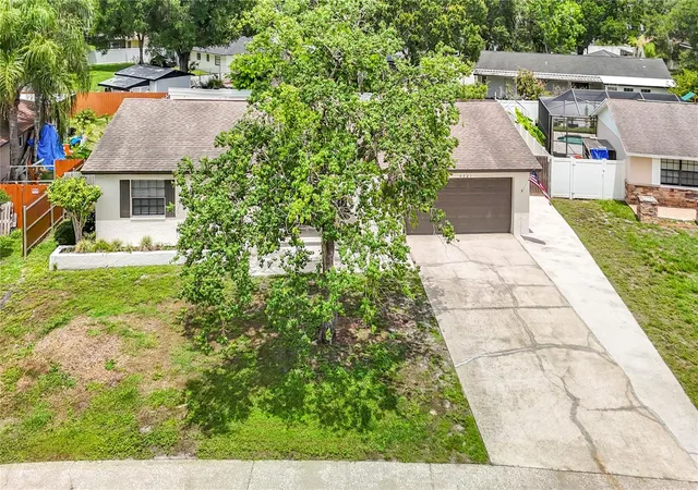 Photo 3 of Single family home for sale at 4321 Foxglen Ln, Tampa, FL 33624 | MLS# TB8514959 | Listing updated on 2026-10-06