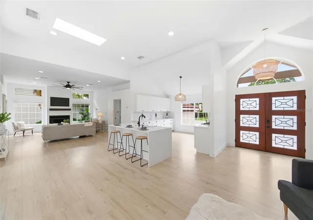 Photo 3 of Single family home for sale at 4401 Little John Trl, Sarasota, FL 34232 | MLS# A4695906 | Listing updated on 2026-09-16