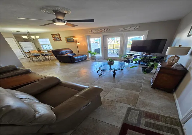 Photo 4 of Condo for sale at 5231 Beach Dr SE #A, Saint Petersburg, FL 33705 | MLS# O6414350 | Listing updated on 2026-09-19