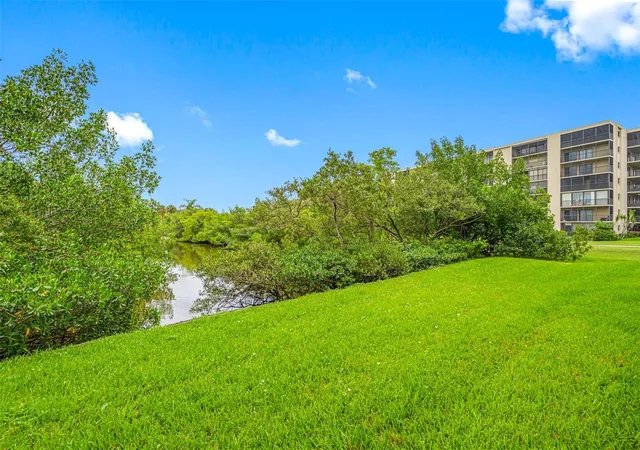 Condo for sale at 900 Cvs Cay Dr #1F, CLEARWATER, FL 33760 | MLS# TB8516894