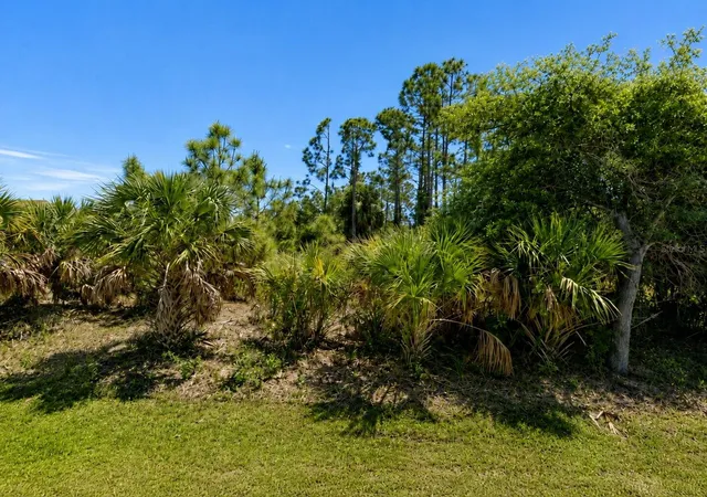 Photo 1 of Land for sale at 7132 Quarry St, Englewood, FL 34224 | MLS# TB8517106 | Listing updated on 2026-10-09