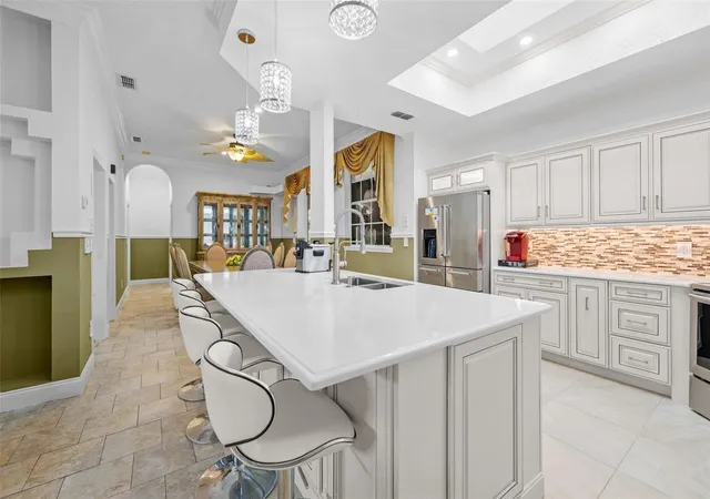 Photo 3 of Single family home for sale at 7393 Royal Oak Dr, Spring Hill, FL 34607 | MLS# W7886564 | Listing updated on 2026-09-09