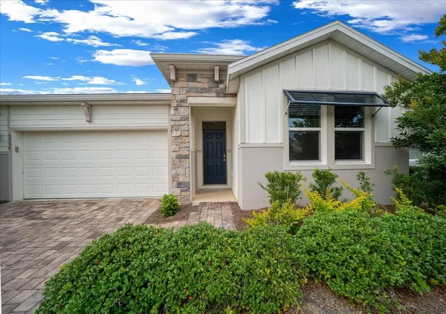 Single family home for sale at 5556 NW 41st Lane, OCALA, FL 34482 | MLS# O6415431