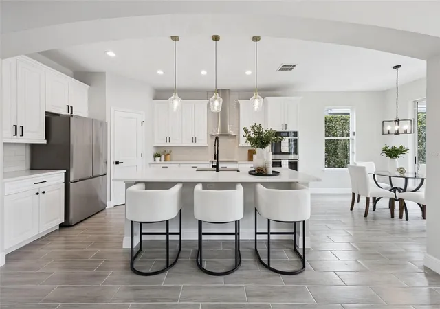 Photo 3 of Single family home for sale at 1812 Lake Roberts Landing Dr, Winter Garden, FL 34787 | MLS# O6415935 | Listing updated on 2026-10-20