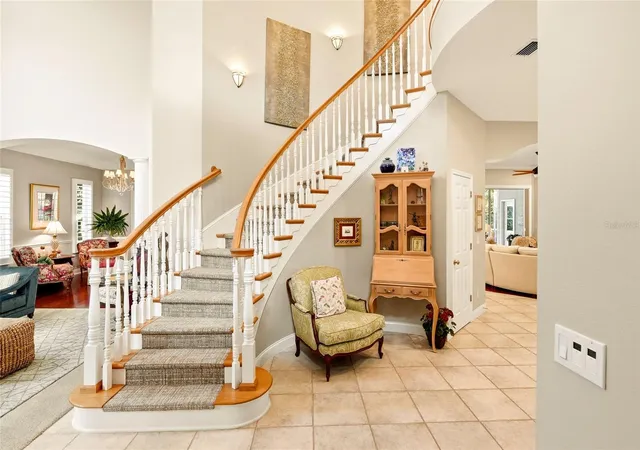 Photo 2 of Single family home for sale at 1246 Darlington Oak Cir Ne, Saint Petersburg, FL 33703 | MLS# TB8518192 | Listing updated on 2026-09-13