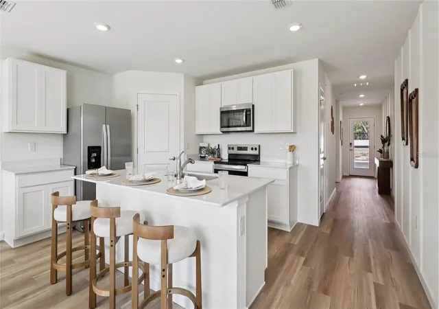 Photo 4 of Single family home for sale at 10165 SE 158th Lane, Summerfield, FL 34491 | MLS# OM726479 | Listing updated on 2026-10-27