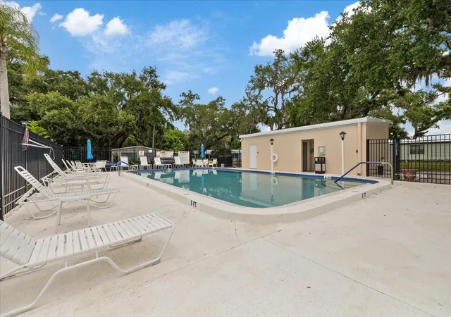 Photo 3 of Manufactured home for sale at 3405 Florence Dr, Ellenton, FL 34222 | MLS# A4696893 | Listing updated on 2026-10-04