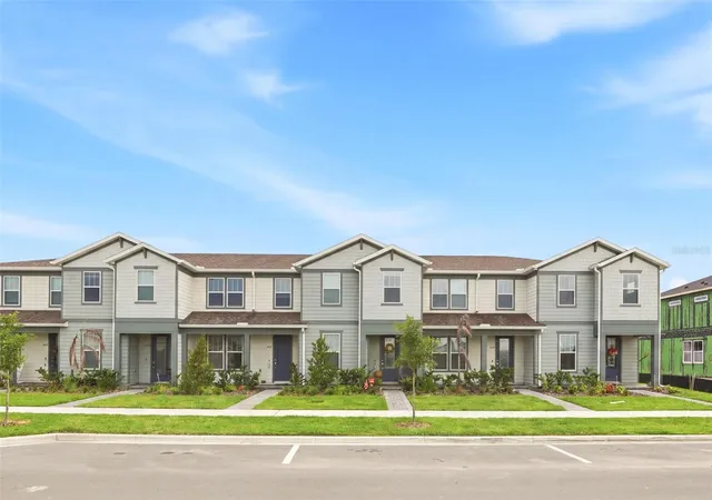Photo 3 of Townhouse for sale at 10148 Hadley St, Orlando, FL 32829 | MLS# O6416365 | Listing updated on 2026-09-09