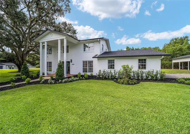 Photo 2 of Single family home for sale at 4824 Se 3rd Street, Ocala, FL 34471 | MLS# OM726588 | Listing updated on 2026-09-23