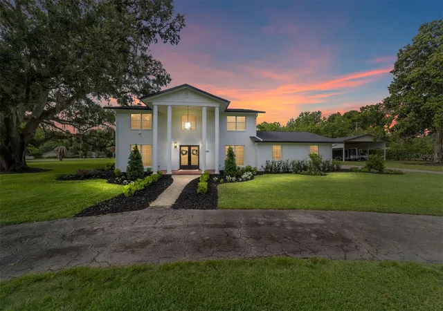 Photo 3 of Single family home for sale at 4824 Se 3rd Street, Ocala, FL 34471 | MLS# OM726588 | Listing updated on 2026-09-23
