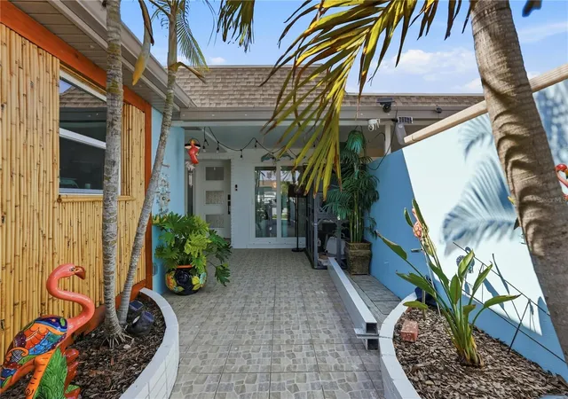 Photo 3 of Single family home for sale at 573 Boca Ciega Point Blvd N, Saint Petersburg, FL 33708 | MLS# TB8519378 | Listing updated on 2026-09-29