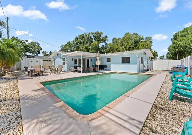 Photo 4 of Single family home for sale at 2833 56th Lane N, Saint Petersburg, FL 33710 | MLS# TB8519482 | Listing updated on 2026-10-15