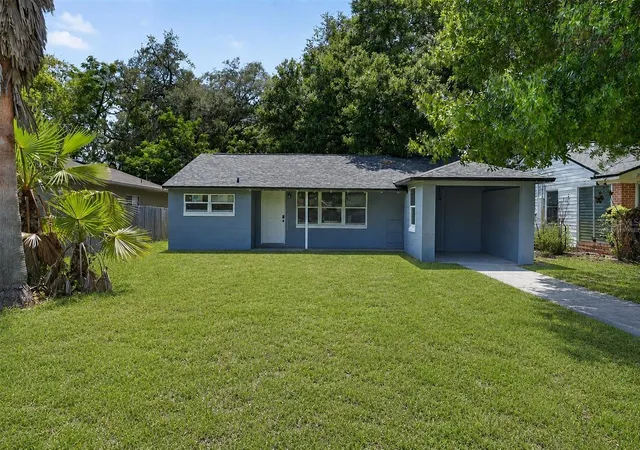 Photo 1 of Single family home for sale at 116 S Glenwood Ave, Orlando, FL 32803 | MLS# O6417065 | Listing updated on 2026-09-18