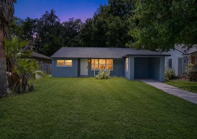 Photo 2 of Single family home for sale at 116 S Glenwood Ave, Orlando, FL 32803 | MLS# O6417065 | Listing updated on 2026-09-18