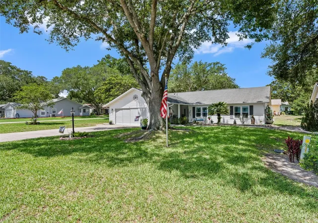 Photo 2 of Single family home for sale at 1622 New Abbey Ave, Leesburg, FL 34788 | MLS# G5113885 | Listing updated on 2026-09-17