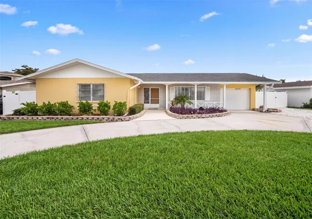 Photo 1 of Single family home for sale at 4608 Arlington Rd, Palmetto, FL 34221 | MLS# A4697222 | Listing updated on 2026-09-09