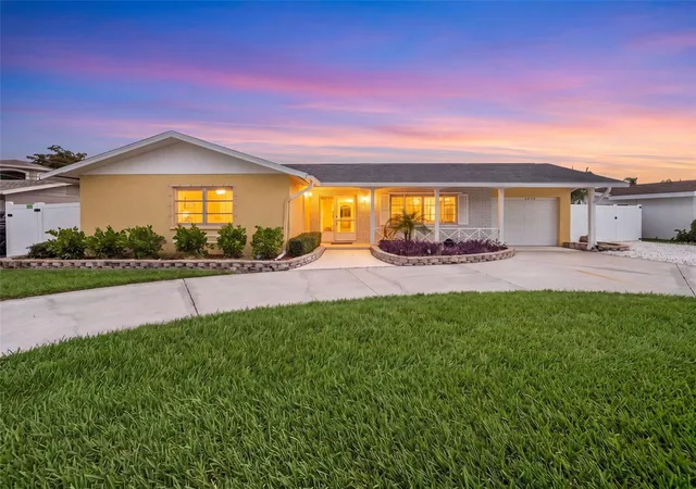 Photo 2 of Single family home for sale at 4608 Arlington Rd, Palmetto, FL 34221 | MLS# A4697222 | Listing updated on 2026-09-09