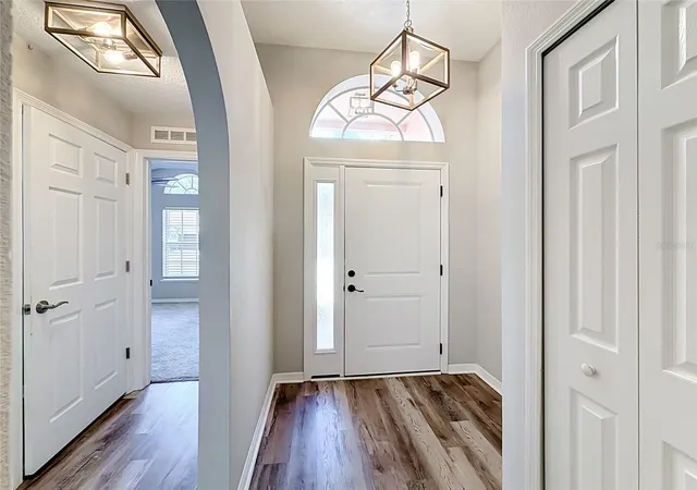 Photo 3 of Sale Pending at 31806 Parkdale Dr, Leesburg, FL 34748 | MLS# TB8520395 | Listing updated on 2026-10-05