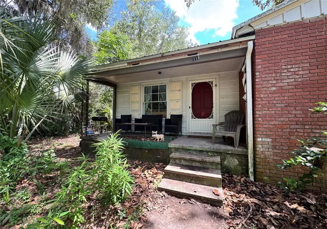 Photo 2 of Single family home for sale at 1119 Nw 25th Avenue, Gainesville, FL 32609 | MLS# GC541307 | Listing updated on 2026-09-09