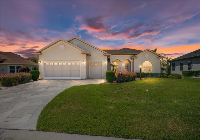 Photo 1 of Single family home for sale at 10990 Se 170th Street Rd, Summerfield, FL 34491 | MLS# O6419009 | Listing updated on 2026-09-16