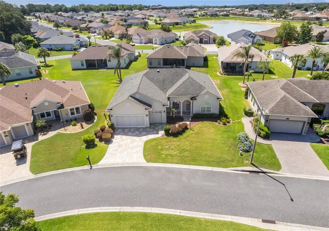 Photo 2 of Single family home for sale at 10990 Se 170th Street Rd, Summerfield, FL 34491 | MLS# O6419009 | Listing updated on 2026-09-16
