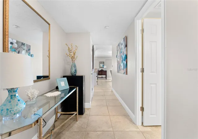 Listing Photo 4 - Condo for sale in building located at 1700 Benjamin Franklin Dr, Sarasota, FL 34236 - Unit #10F