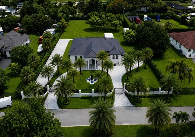 Photo 3 of Sale Pending at 23710 SW 214th Place, Homestead, FL 33031 | MLS# O6419684 | Listing updated on 2026-09-17